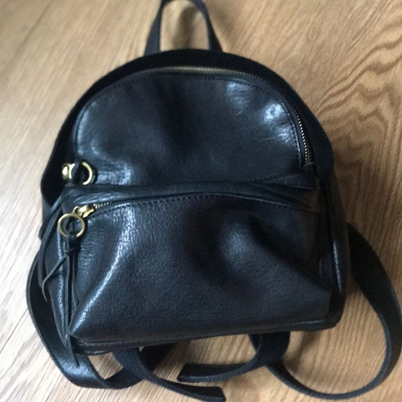 Madewell Handbags - Madewell mini lorimer backpack in black